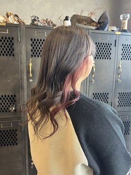 アチーブリス(achieve Liss) グレージュ×イヤリングピンクカラー×ゆるふわロングスタイル