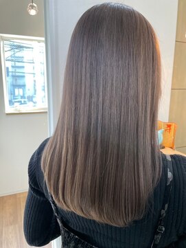 ビビバイベル(BiVi by BHEL) 桑名ロングレイヤーカットロングヘアピンクブラウンカラー韓国