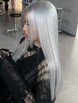 ダズリングディア(Dazzling Deer) シルバー/ホワイトグレー/卵型