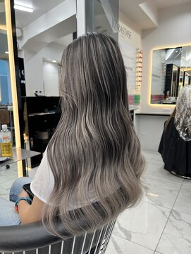 ラピス 渋谷本店(Lapis) バレイヤージュ/外国人風/ハイライト/ハイトーン/髪質改善