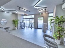 クロア(CHROA)の雰囲気(植物に癒され、独特のデザインが目を惹く、開放感ある店内☆)