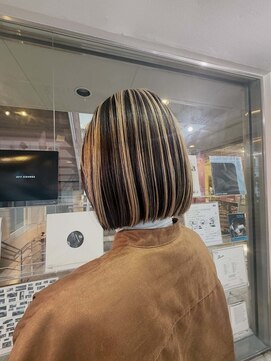 チックタック トアウエスト(TICK-TOCK Torwest) 【TICK-TOCK】切りっぱなしボブ × アンブレラカラー