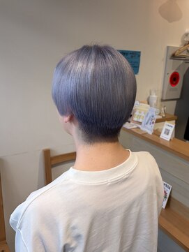 ハチマルハチ ナル 登戸店(808 nalu) シルバーグレージュ