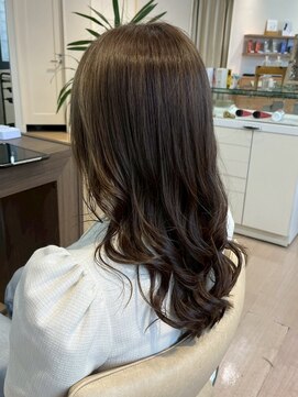 アウラ(AURA) 盛岡駅ブリーチなしダブルカラー顔周りレイヤーカット髪質改善