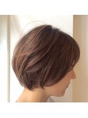 朝のスタイリングが楽なボブ