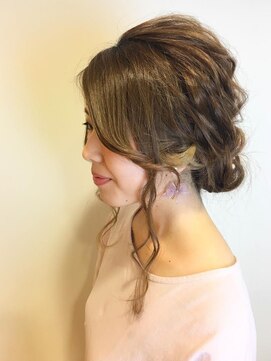 エルパティオ(EL PATIO) 大人女子のルーズパーティアレンジ