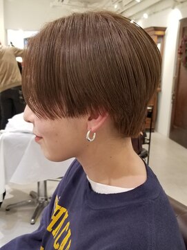 インビテーション(invitation) ヘーゼルベージュ