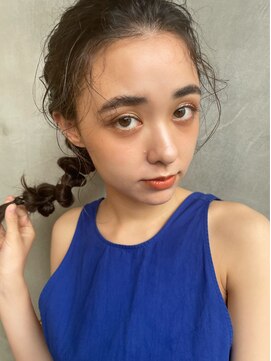 ティム(tim.) パーマ風ぽこぽこアレンジ/ドレスヘア