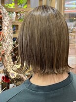 リミックス 南国店(remix)&nbsp;切りっぱなしボブ＆ツヤ感ベージュ♪