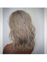 ルーカス(Lucas)&nbsp;ホワイトグレージュ