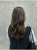 透明感　グラデーショングレーベージュカラー