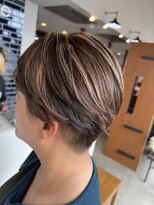 リドル ヘアー 駒生店(Riddle HAIR)&nbsp;刈り上げ×ショートボブ×ハイライト