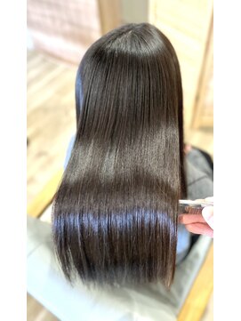 ミニマル(MINIMAL) 極上ツヤ髪ストレート＋美髪トリートメント