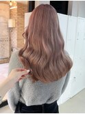 ピンクベージュ
