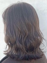 シーズヘア南口店&nbsp;奥行と幅　大人　透明感ヌーディーベージュ