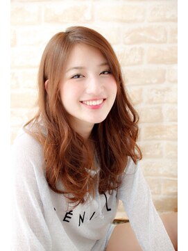 ロンド 銀座(Lond) 【Ｌｏｎｄ】柔らかウェーブのナチュセミディ♪