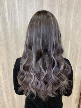 ラピス テラス 渋谷(Lapis terrace) エクステで作るハイライト