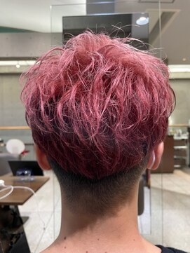 ヘアールーム プリズム(Hair room Prism) Ｖマッシュ　ピンクグラデーション