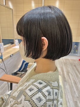 ボネッカ 鶴見(BONECCA) ワイドバング×ミニボブ