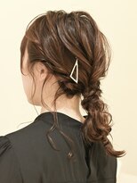 オルガ(orga)&nbsp;編み下ろし風お呼ばれヘア