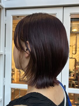 ロライマ 代官山(roraima) ボブウルフレイヤーチェリーピンクベージュインナーカラー