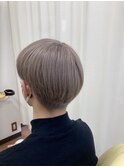 マッシュスタイルとミルクティーカラー