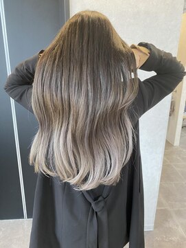 エル オオサカ 心斎橋店(L. OSAKA) ホワイトベージュ_チェリーブラウンフェミニンロング_Y72