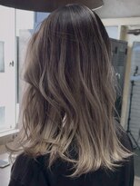 アポロ 横浜駅店(apollo)&nbsp;ブリーチ/ミディアムヘア/デザインカラー/フェイスフレーミング