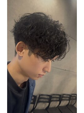 シャドウパーマ