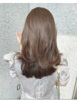 ティア(Tia.)&nbsp;ミディアム/グレージュ/韓国風/髪質改善トリートメント/縮毛矯正