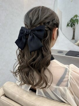 カロン トウキョウ 中野北口店(Kalon Tokyo) ハーフアップ 編み込みアレンジ 参列ヘアセット リボンアレンジ