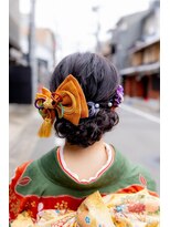 京都ヘアセット着付け専門サロン 夢館 五条店(yumeyakata)&nbsp;編みこみシニヨン