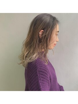 クラン(clan) ホワイトアッシュグラデーション