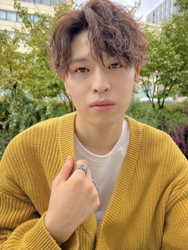 オムデュー(HOMME DEUX) 【YUKI】波巻きパーマ