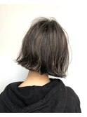 グレージュカラーハイライトハイライトカラーダブルカラーボブ