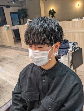 コワファーストナガサキシャンプーボーイ(COIFF1RST NAGASAKI SHAMPOO BOY) ショートマッシュ×ツイストスパイラルパーマ