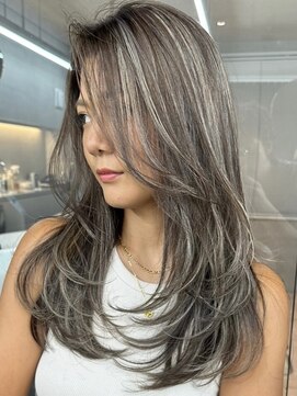ヘアーサロングランデ(HAIR SALON GRANDE) ハイライトカラーミルクティーベージュレイヤーカット