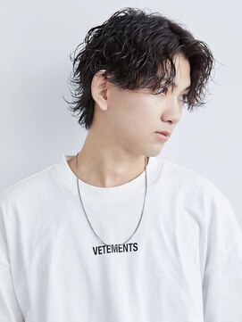 グロウ 横浜店(glow) センターパーマ/スパイラルパーマ/波巻きパーマ