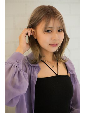 ミルクティベージュ×くびれヘア