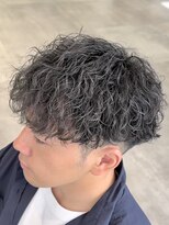 オーバル ジングウマエ(OVARL jingumae)&nbsp;縦落ちツイストスパイラルパーマラウンドマッシュ