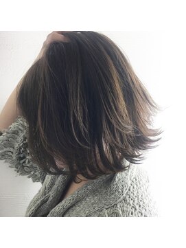 クランプ(Krump) パールグレージュ