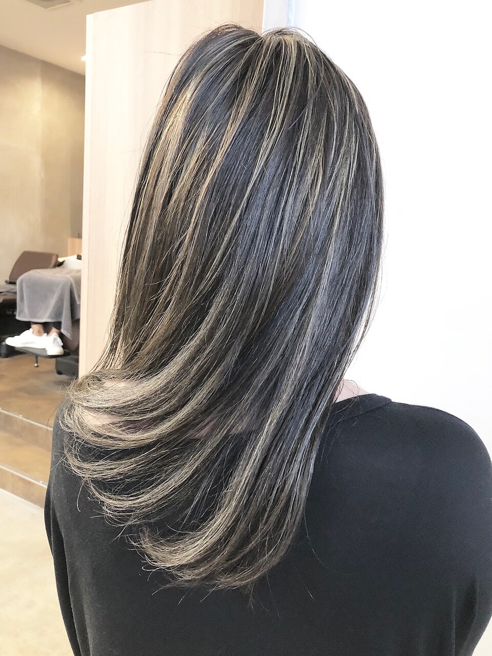 ダークブラックジュエリーハイライト：L020101180｜モモ(MOMO)のヘア