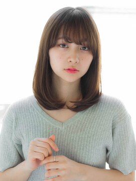 ルティア(Lutia) 大人かわいい×グレージュ×フェザーロング