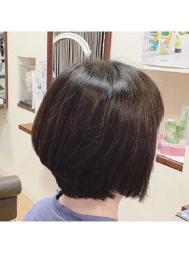 エム クゥール m.coeur ショートボブ