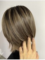 リーオオサカ(Lee Osaka)&nbsp;【Lee大阪店】ショートウルフ3Dミルクティーベージュ/新出奈津樹