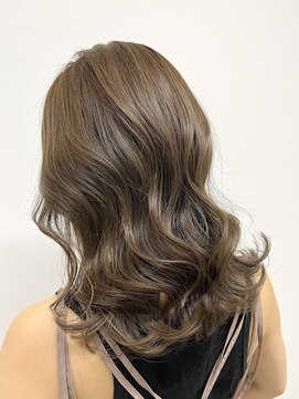 グレイスアンジュ 名駅(Grace Unge) 【加藤】艶ベージュ