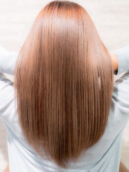 ブース(booth)の写真/【ツヤ髪＆透明感は誰でも叶う◎】フローディア正規認証店。最新型トリートメントで髪のお悩み解決します