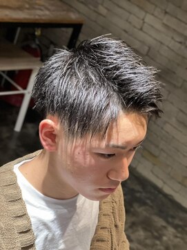 アレクサンドルオブカラーズカナザワ(ALEXANDRE OF COLORS KANAZAWA) アップバング　ツーブロック