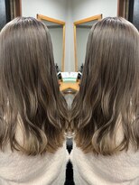 アフェクト 上大岡(affect)&nbsp;黒髪/グレーベージュ/レイヤーロング/前髪パーマ/上大岡