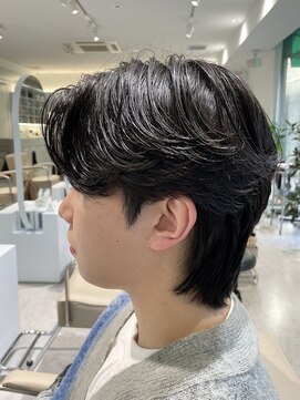 ノラ ウメダ(NORA UMEDA) カルマパーマ×マッシュウルフ